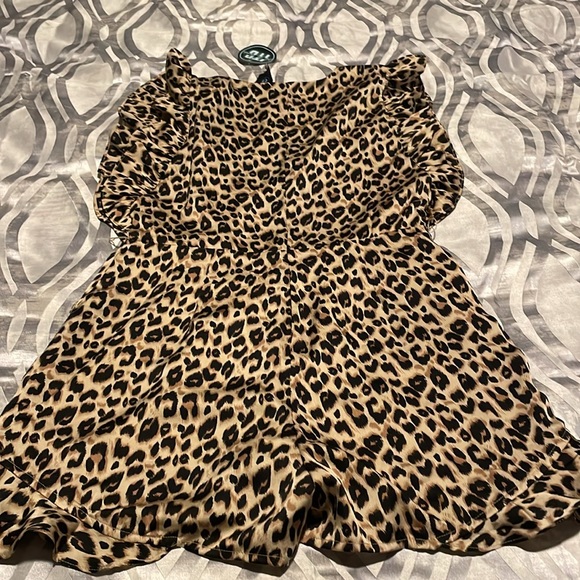 Jumper - Picture 3 of 3